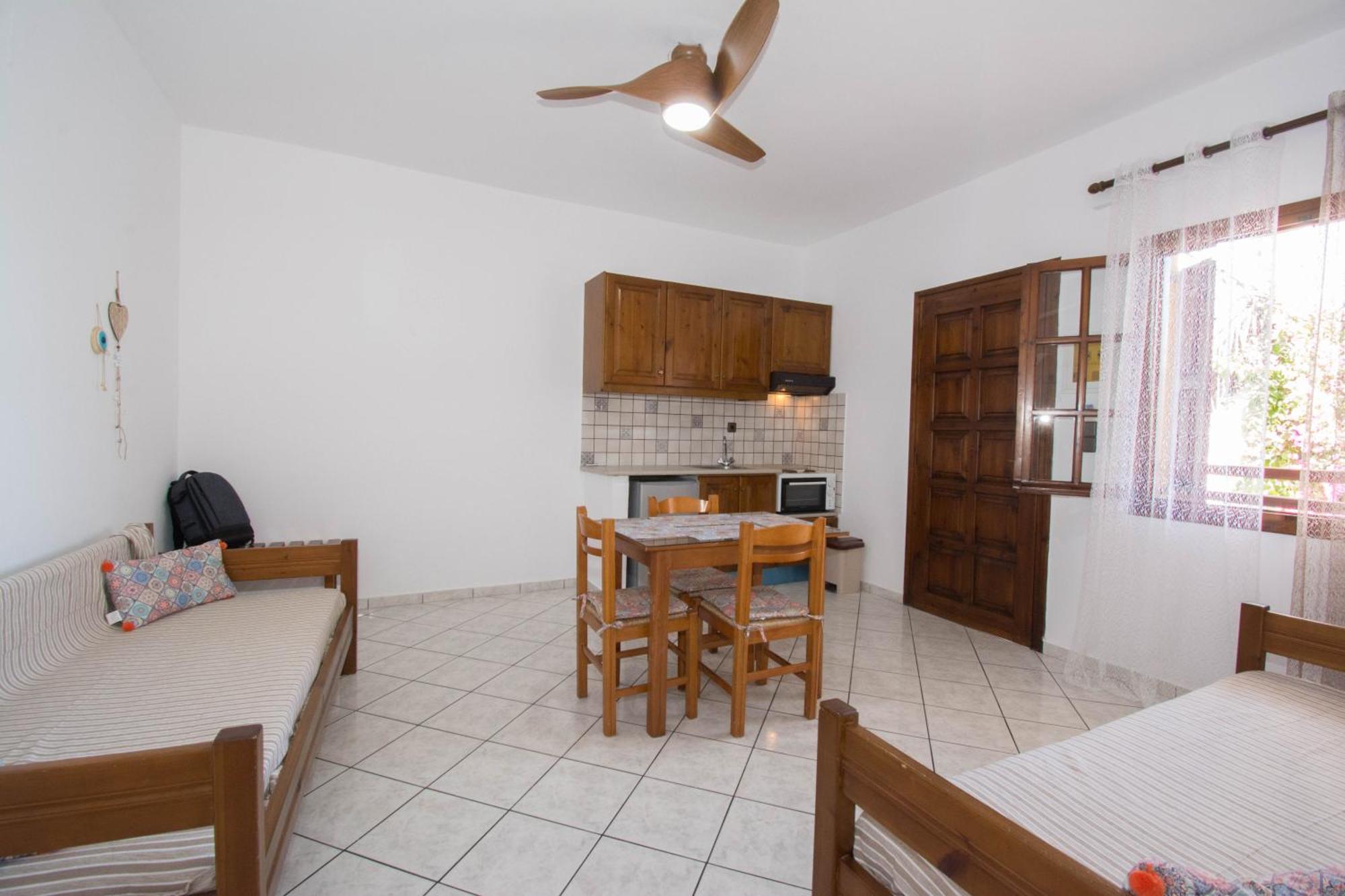 Rena Apartments Gouves Extérieur photo